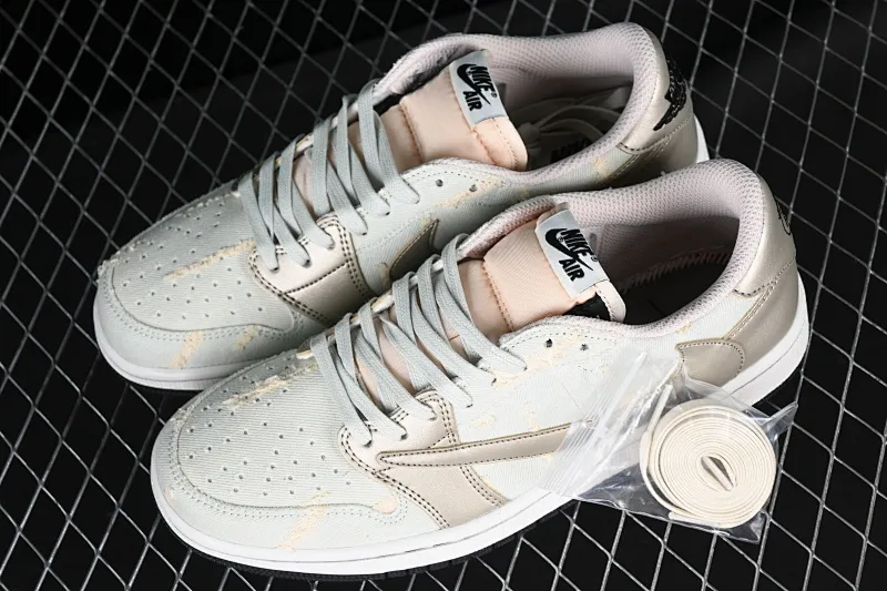 All categories Air Jordan Jordan series basketball shoes Air Jordan 1 Low Travis Scott x Air Jordan 1 Low OG AJ1 Joe 1 joint overhead hook DM7866-815